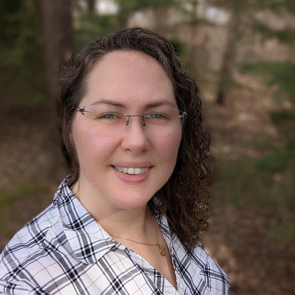 Meet your Posher, Laura